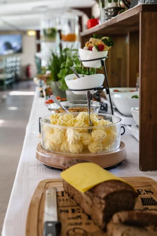 Bådhotel Schiffsherberge Poeppelmann Dresden